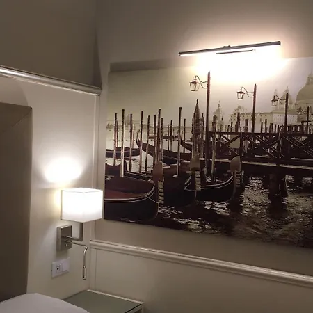 San Lio Tourist House בית הארחה 4*