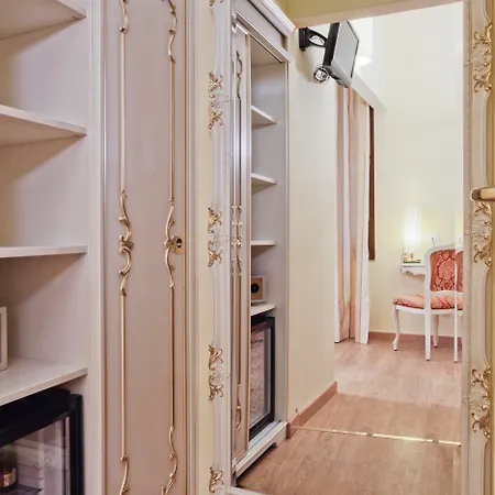 בית הארחה San Lio Tourist House 4*