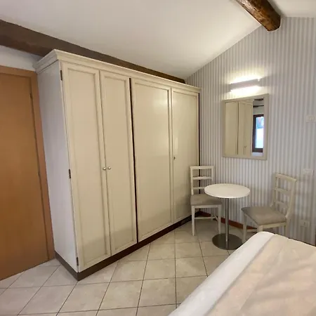 בית הארחה San Lio Tourist House ונציה