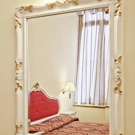 בית הארחה San Lio Tourist House 2*