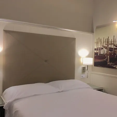 San Lio Tourist House בית הארחה 2*