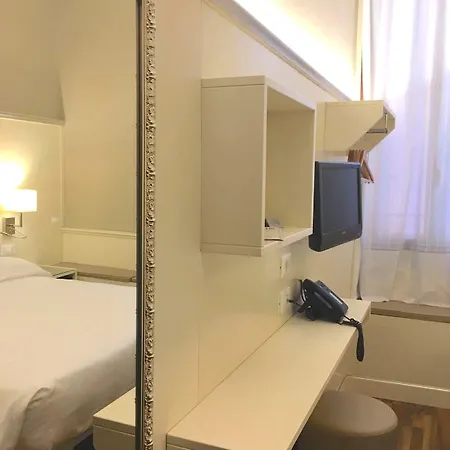 בית הארחה San Lio Tourist House ונציה