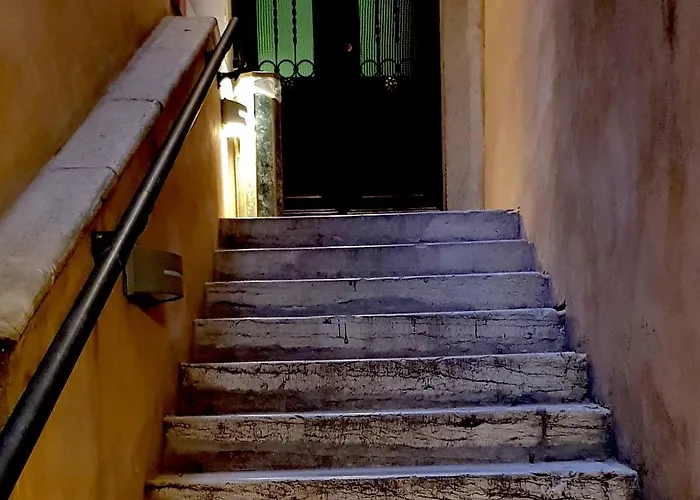 サン リオ ツーリスト ハウス